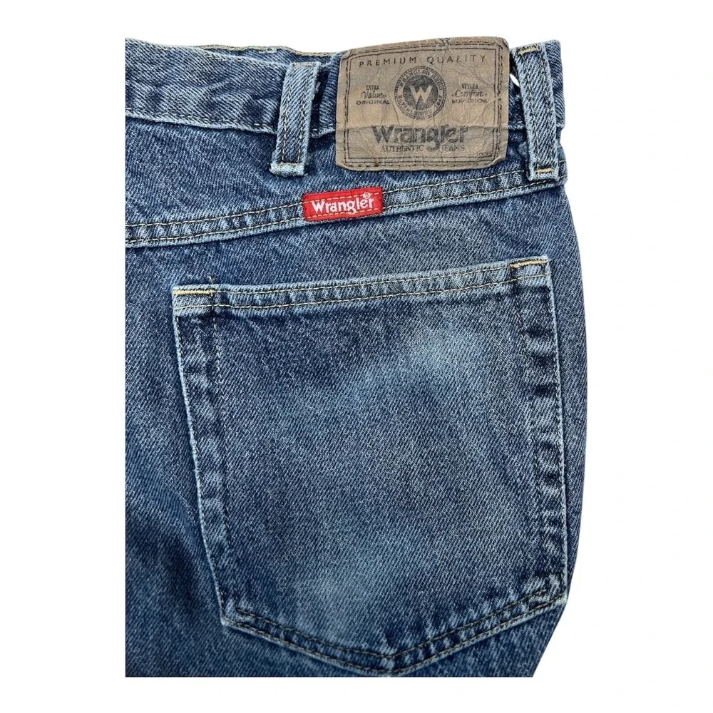 Wrangler Jeans Mens 36x32 Blue Excellent Straight Leg Denim 965TMR‎
